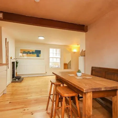 Holiday home Two Bedroom Flat On Christmas Steps *